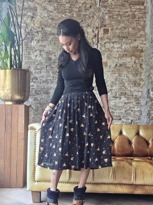 Black & Graphic swingskirt